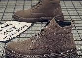 Chaussures athlétiques