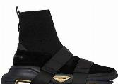 Athletic shoes