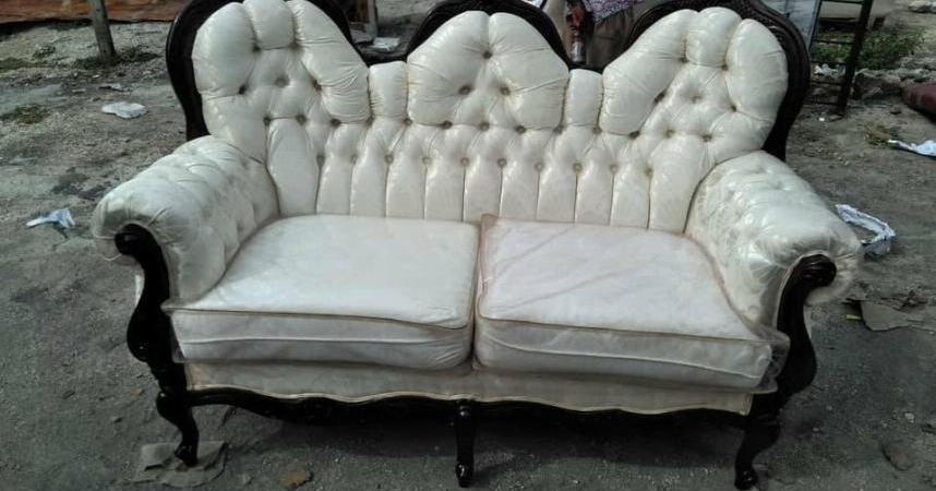 Couches & Futons