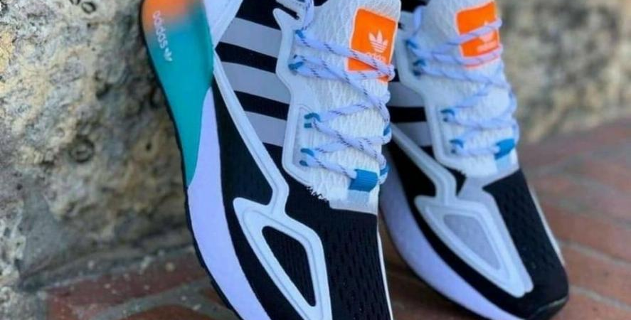 Athletic shoes