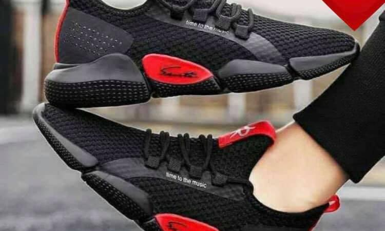 Chaussures athlétiques