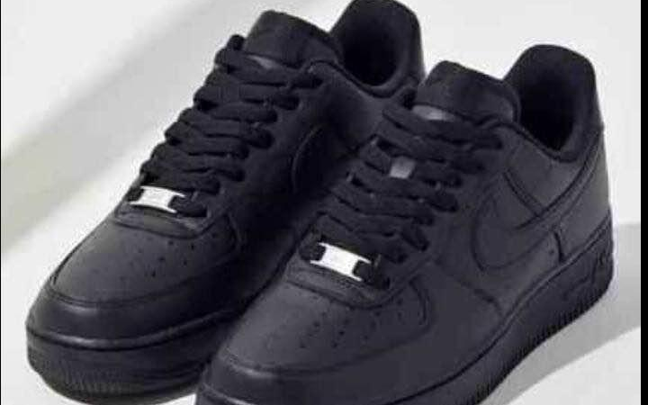Chaussures athlétiques
